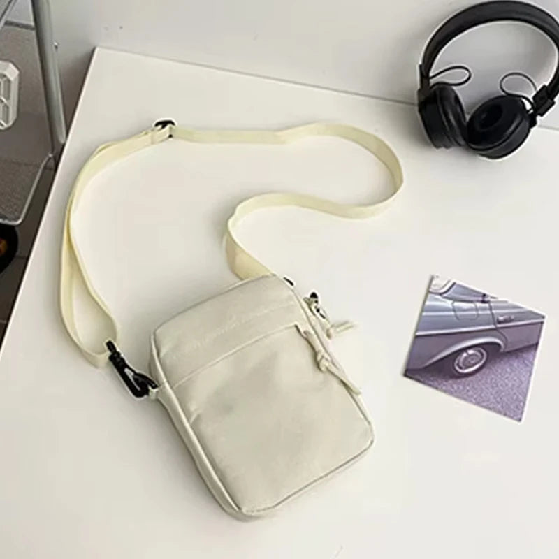 Men's Bag, Available in Single Shoulder or Cross-Body Design, Suitable for Daily Use During School. Made of Nylon Material.